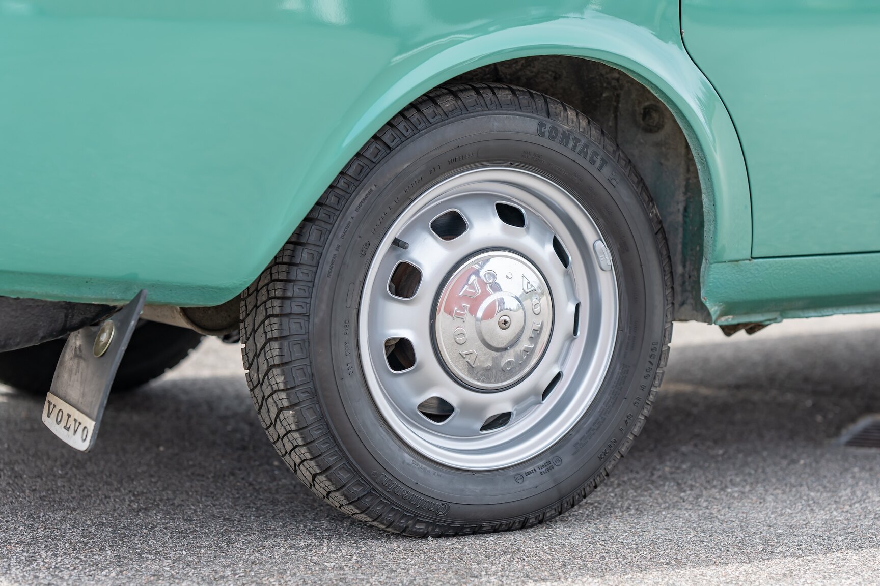 Exteriörbild på 1973 Volvo 144