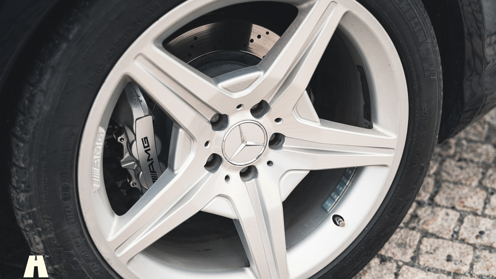 Exteriörbild på 2008 Mercedes-Benz CLS 63 AMG