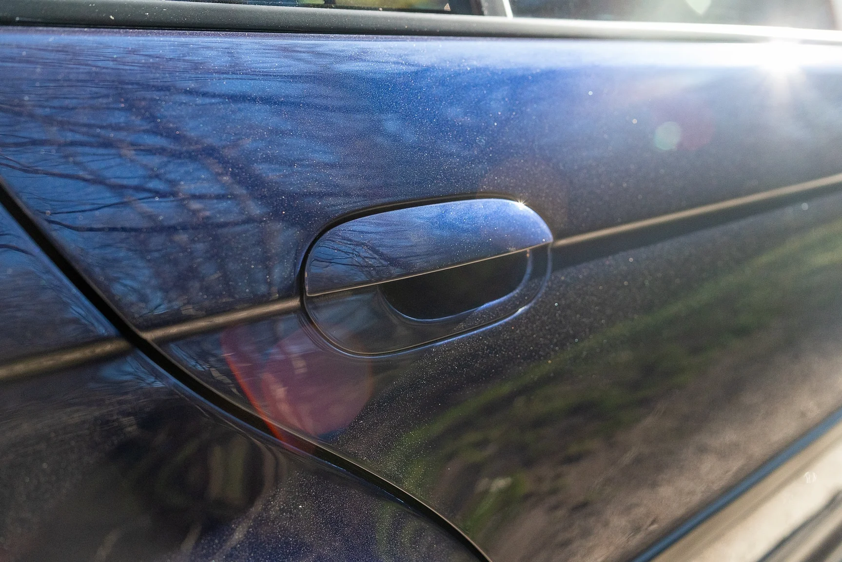 Exterior image of 1996 BMW 540iA (54)