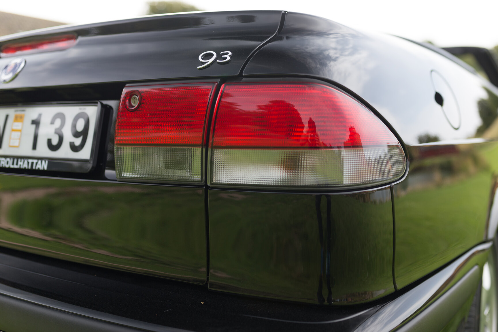 Exterior image of 1998 Saab 9-3 SE 2.0T Convertible