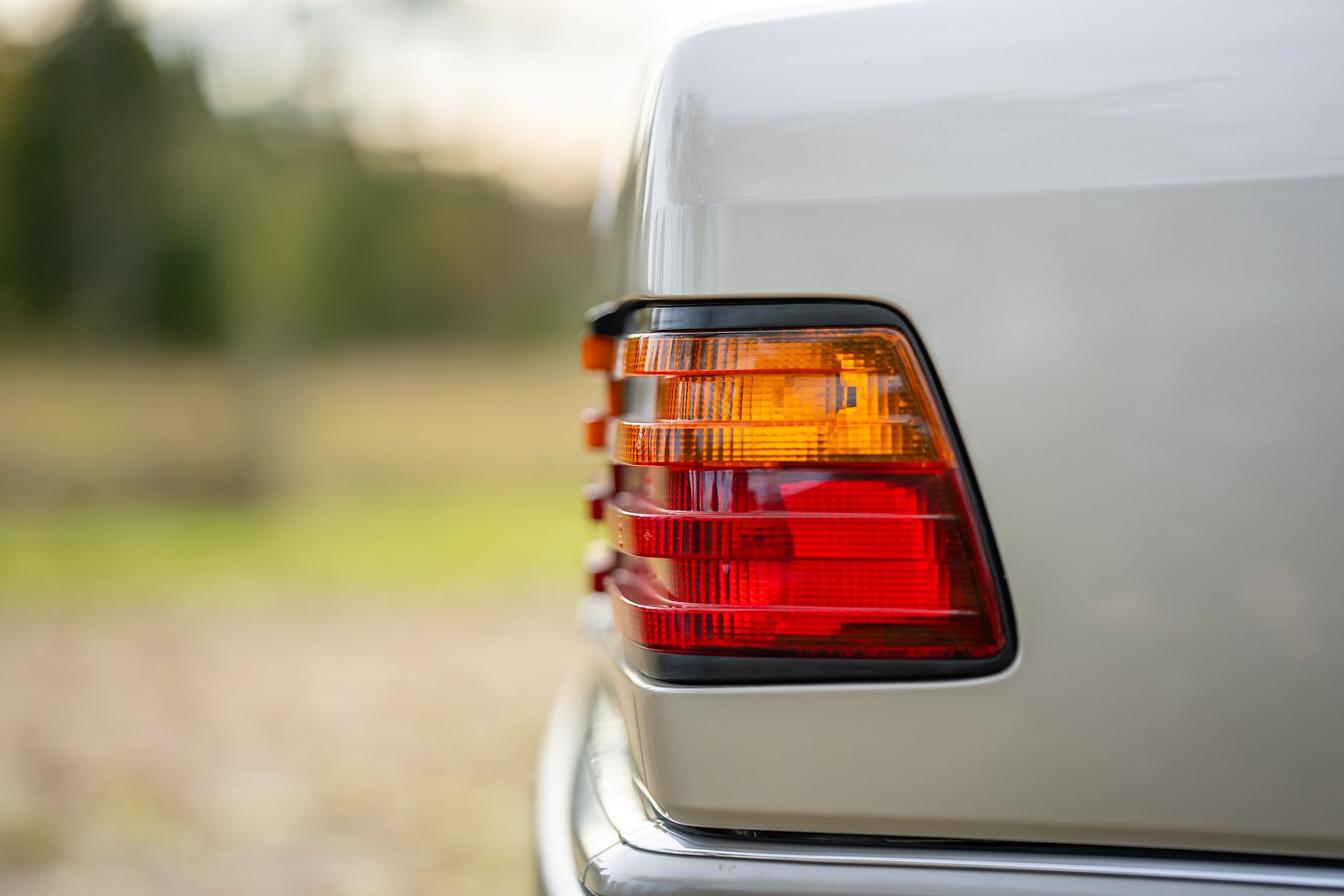 Exteriörbild på 1992 Mercedes-Benz 300 CE-24