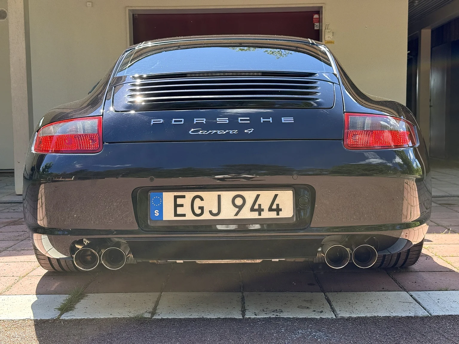 Exteriörbild på 2008 Porsche 911 Carrera 4 (13)