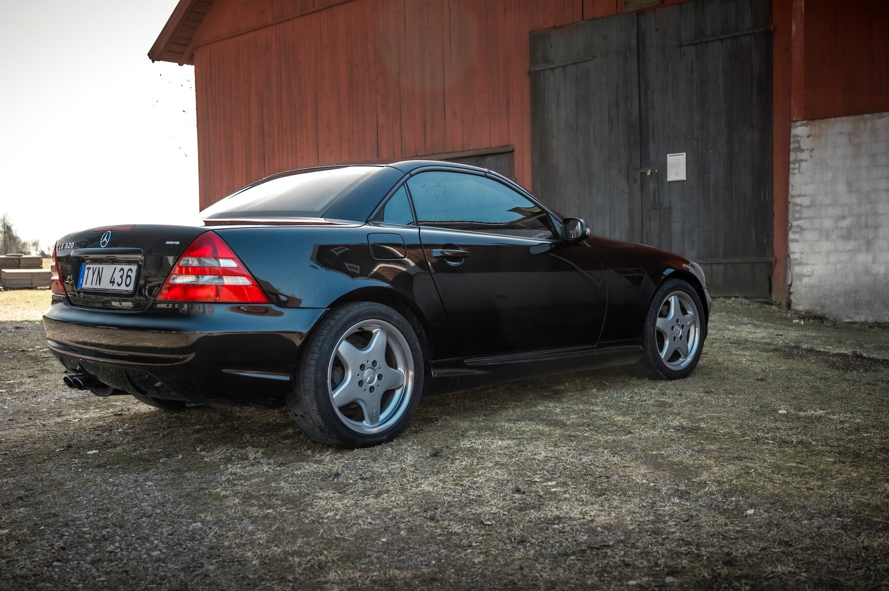 Exteriörbild på 2001 Mercedes-Benz SLK 320