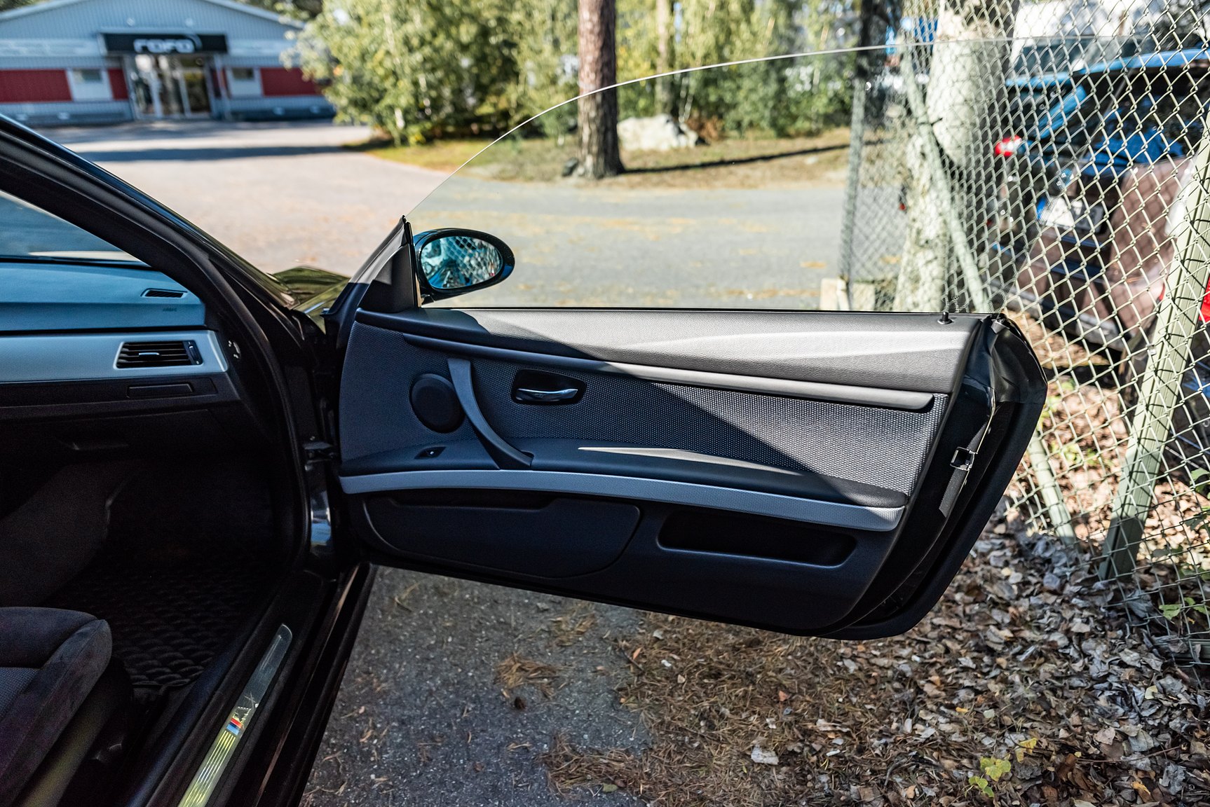 Interior image of 2009 BMW 325Xi