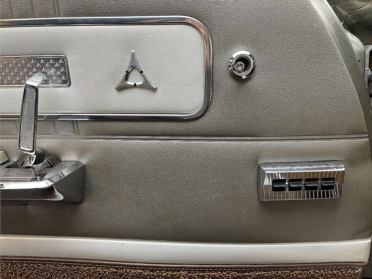 Bild von 1964 Dodge Polara (7)