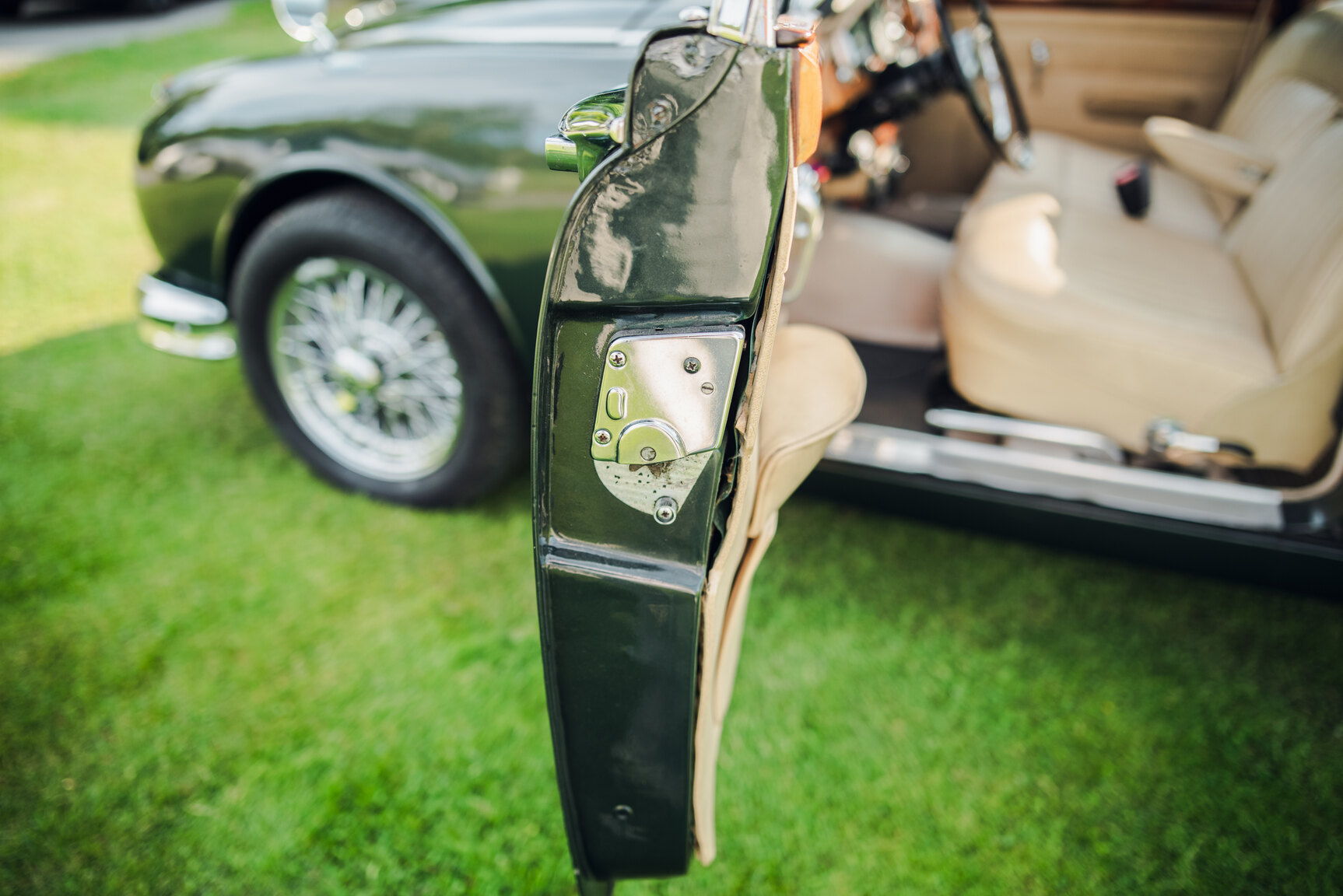 Interior image of 1965 Daimler 250 V8