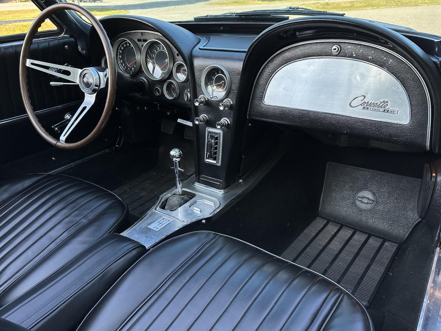 Interiörbild 1964 Corvette C2 Stingray Cabriolet (20)