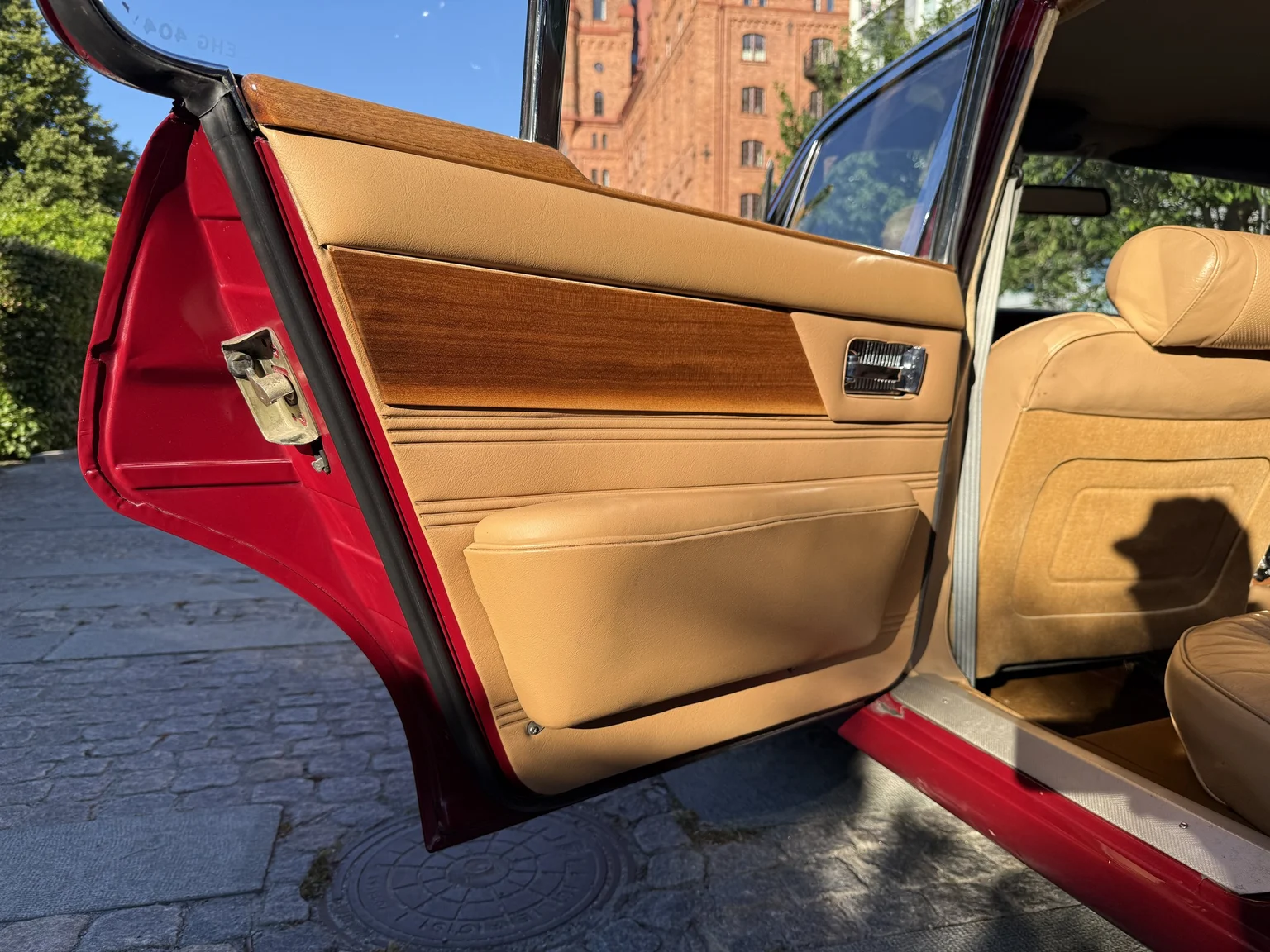Interior image of 1970 Jaguar XJ12 Performance (37)