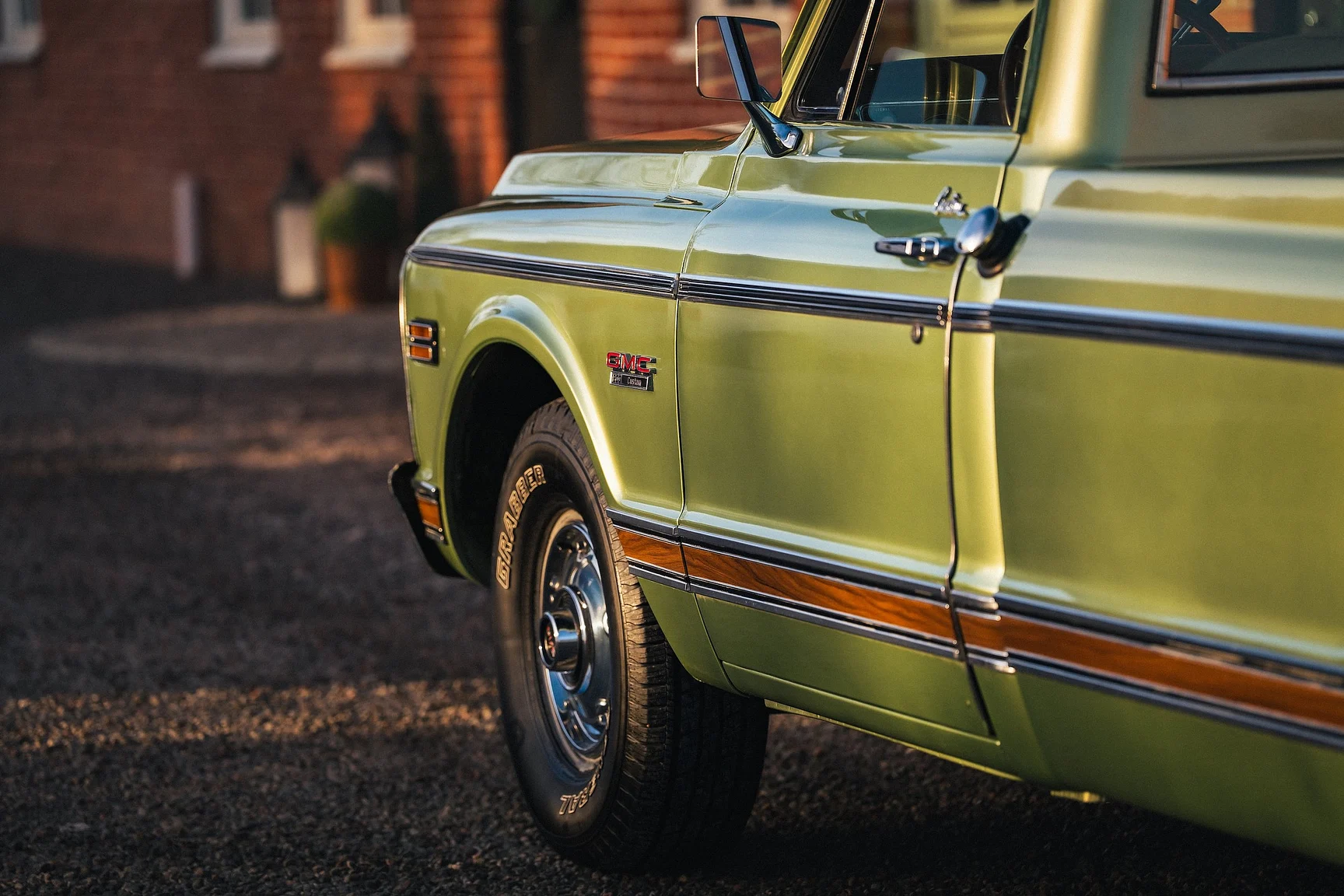 Aussenfoto 1970 GMC 1500 Custom Sierra Grande – NO RESERVE (86)