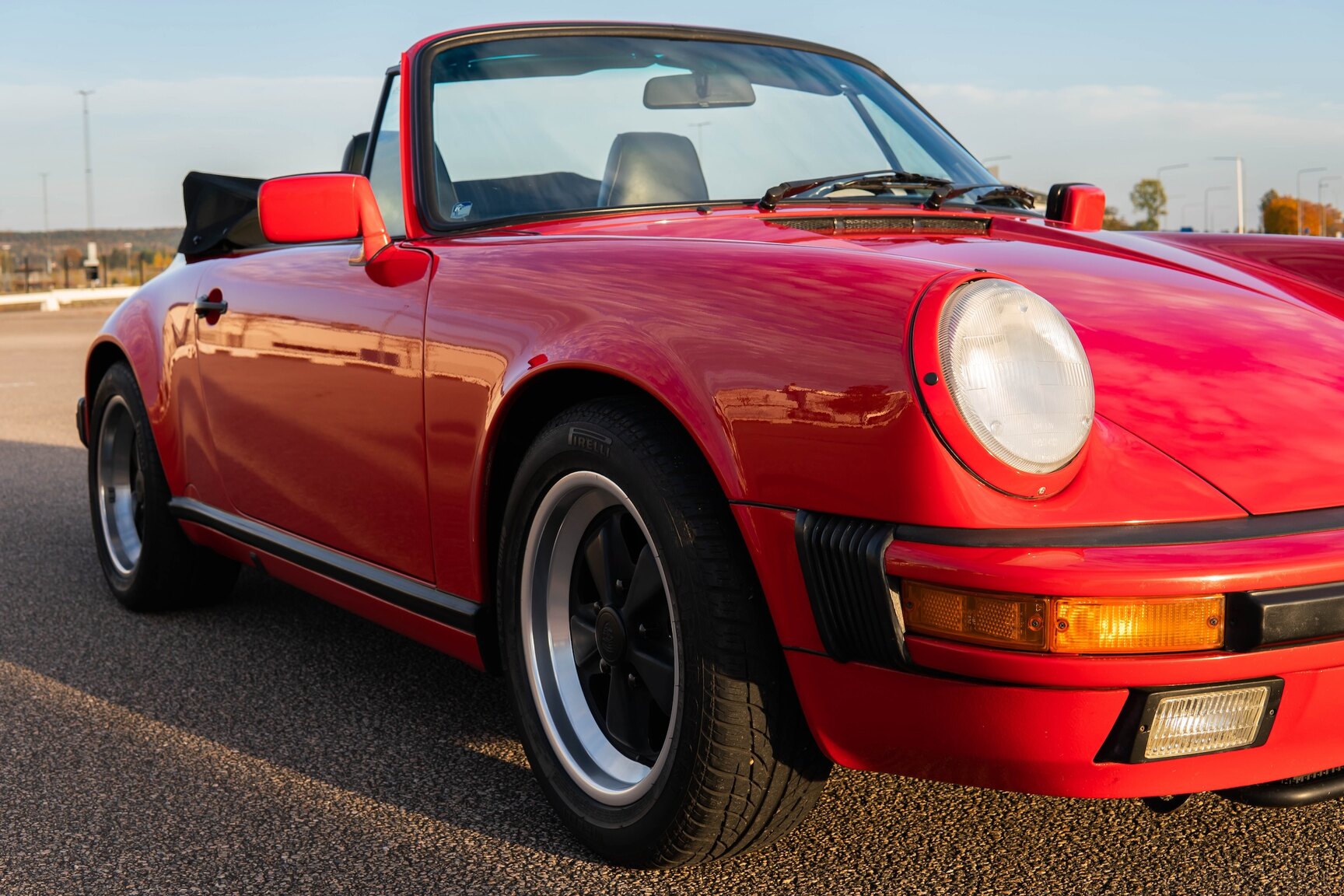 Aussenfoto 1987 Porsche 911 Carrera Cab 3.2