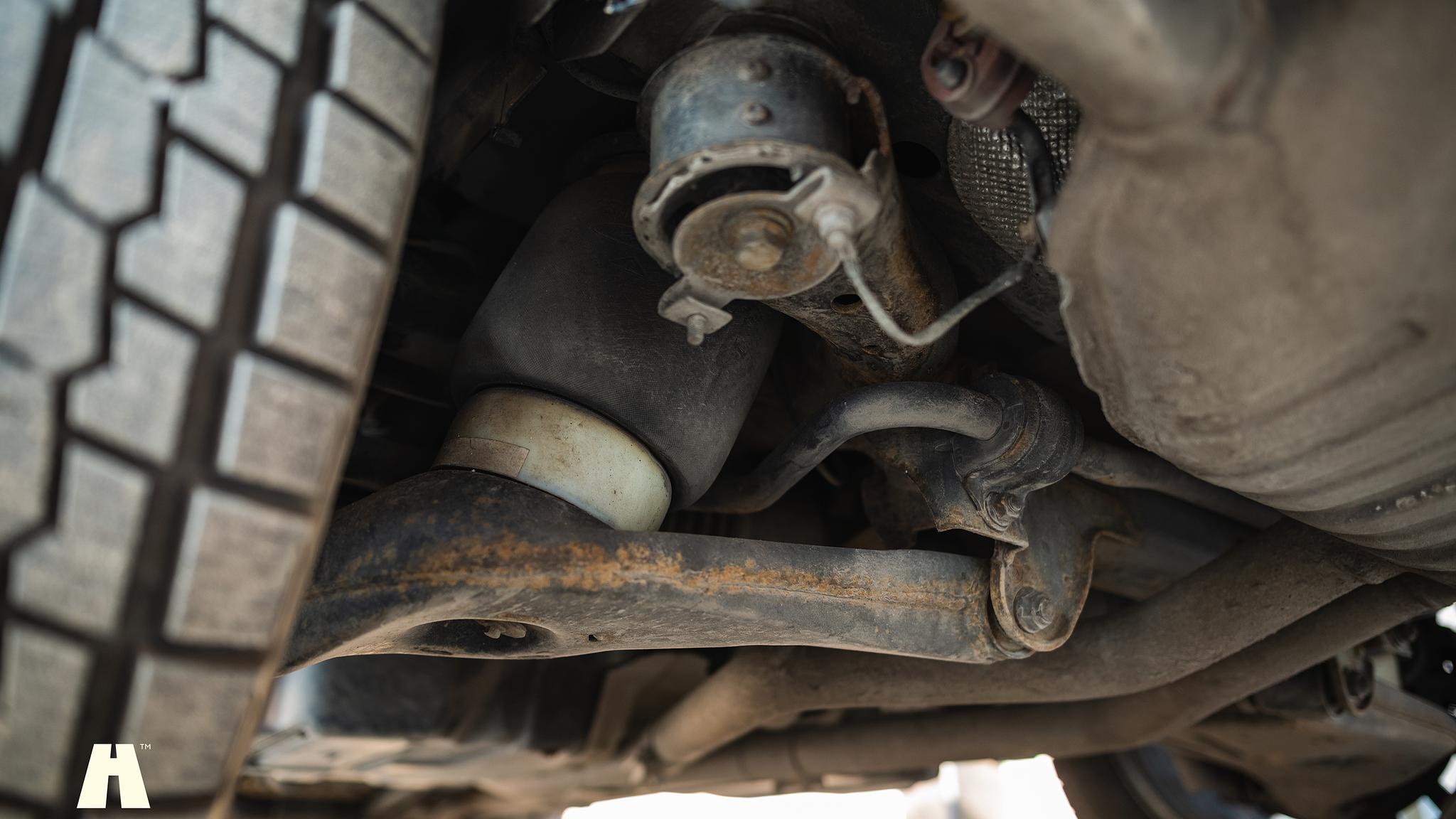 Image of 2012 Land Rover Range Rover Westminster TDV8 (L322) mechanics