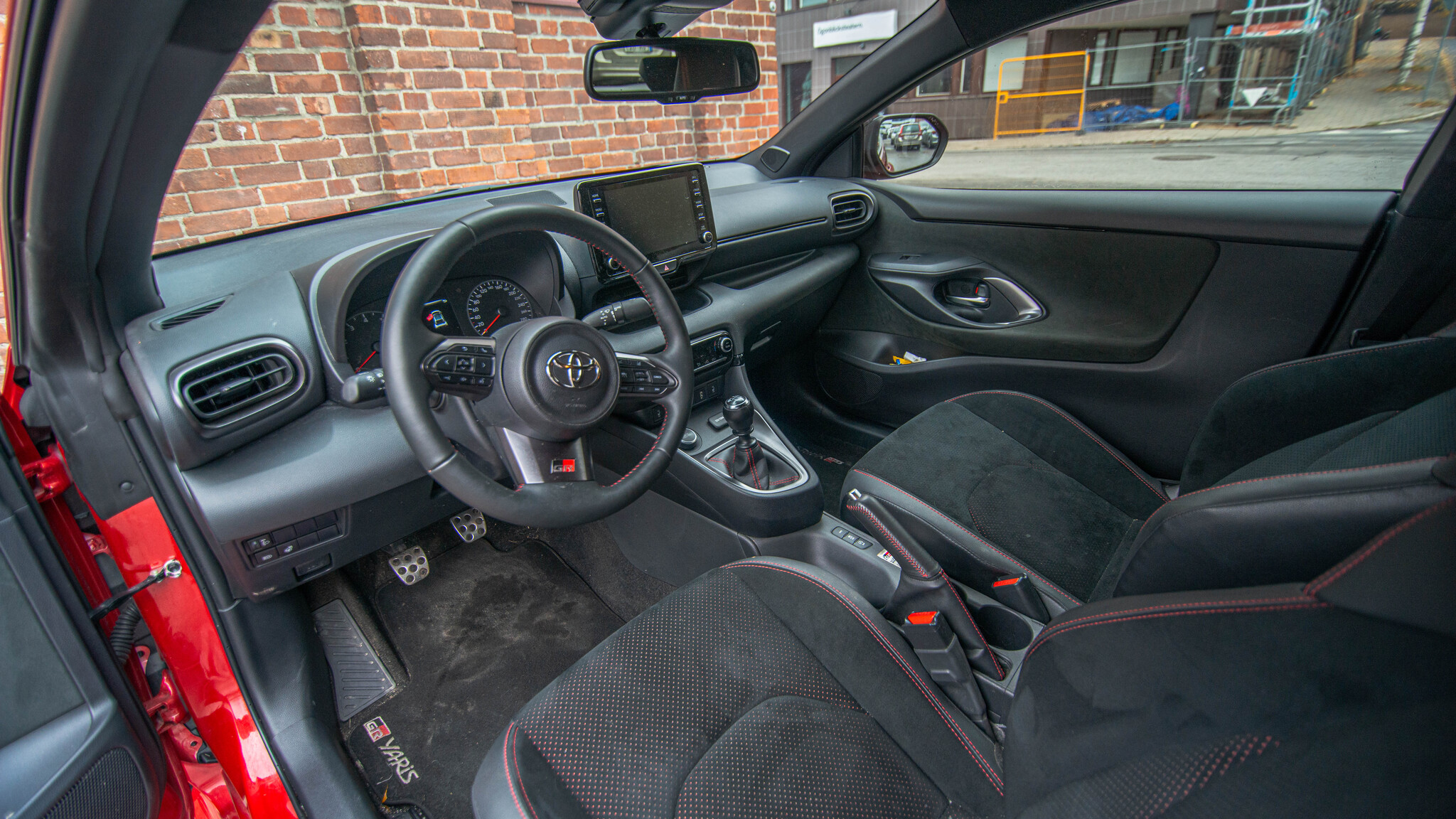 Interiörbild 2021 Toyota GR Yaris 