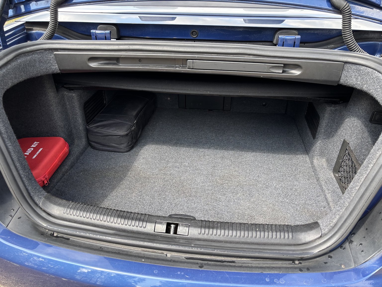 Interior image of 2003 Audi A4 Cabriolet 2.4 V6 Multitronic