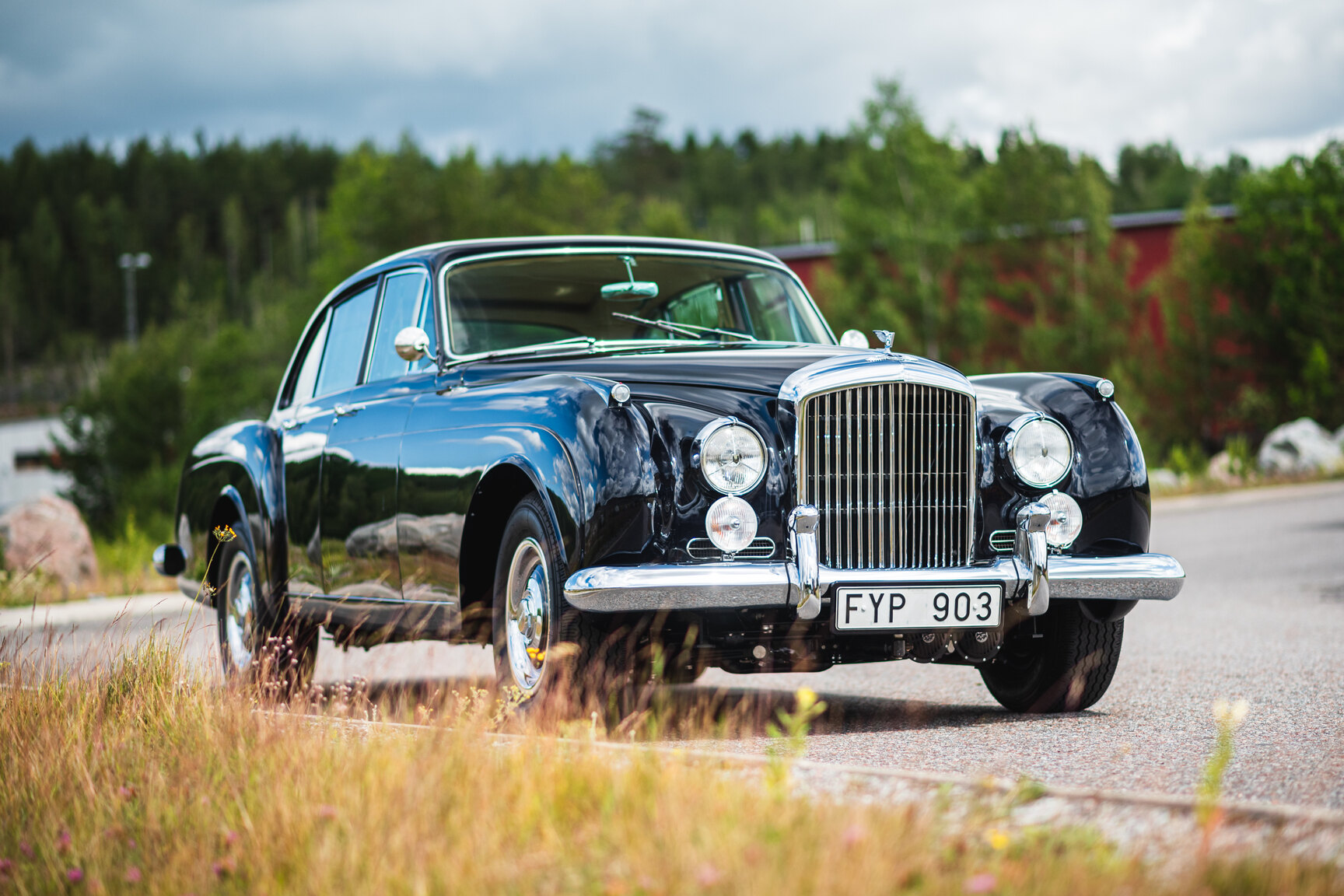 Exterior image of 1960 Bentley S2 Continental 