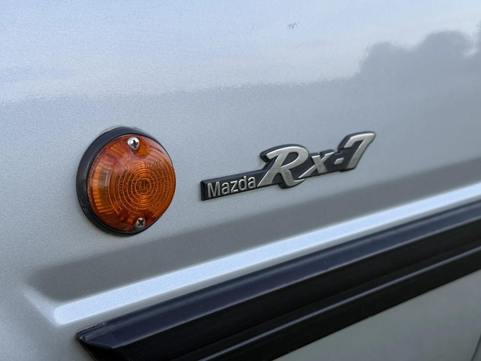 Exteriörbild på 1983 Mazda RX-7 (58)