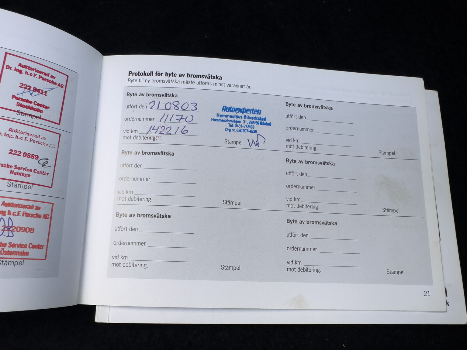 Dokumentation för 2004 Porsche 911 Carrera 4