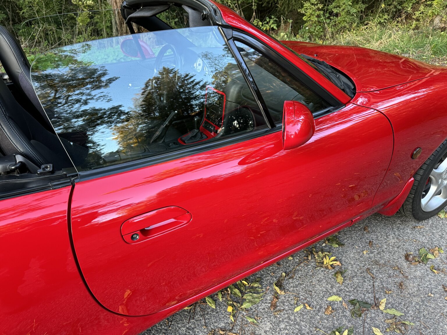 Exterior image of 2004 Mazda MX-5