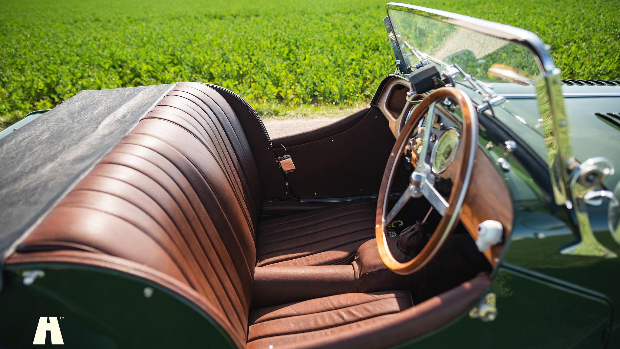 Interiörbild 1951 Morgan Plus 4 (6)