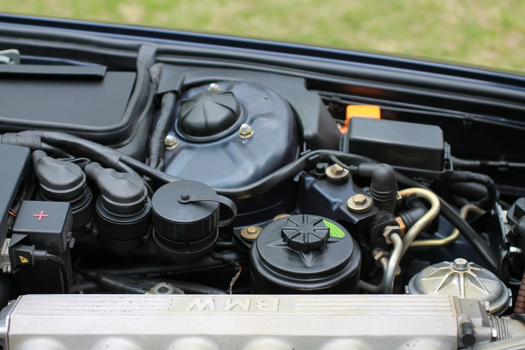 Image of 1989 BMW 750iA (20) mechanics