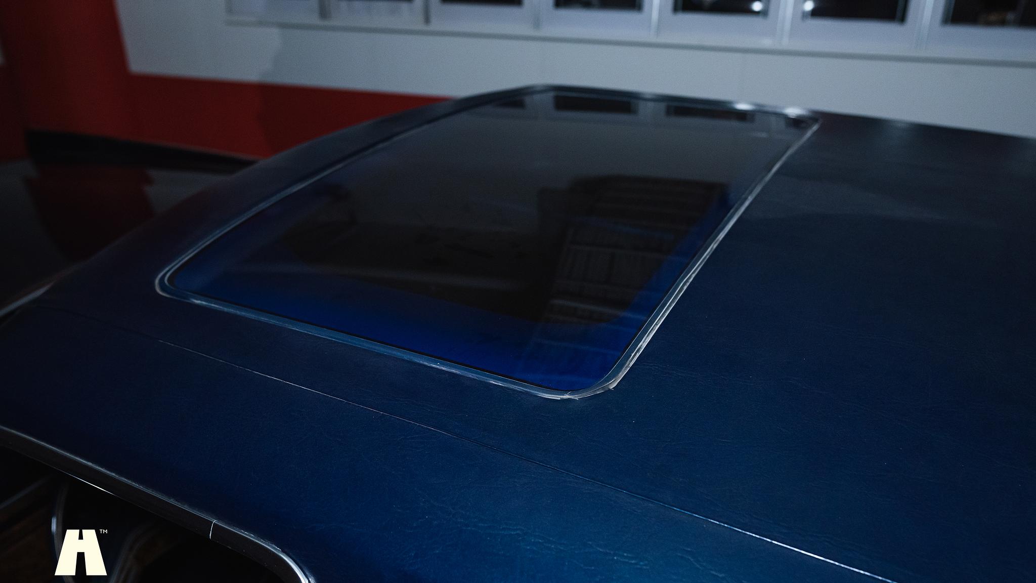 Exteriörbild på 1979 Lincoln Continental (32)