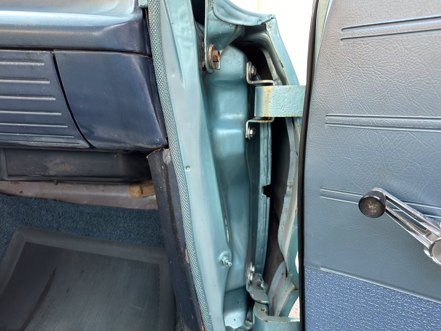 Innenraumfoto von 1963 Chevrolet Impala Sedan (40)