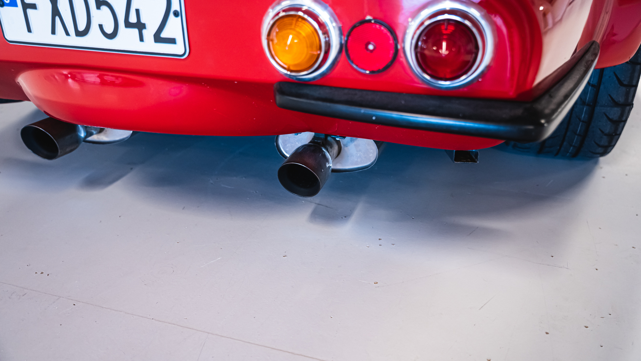 Exteriörbild på 1970 Marcos GT (41)