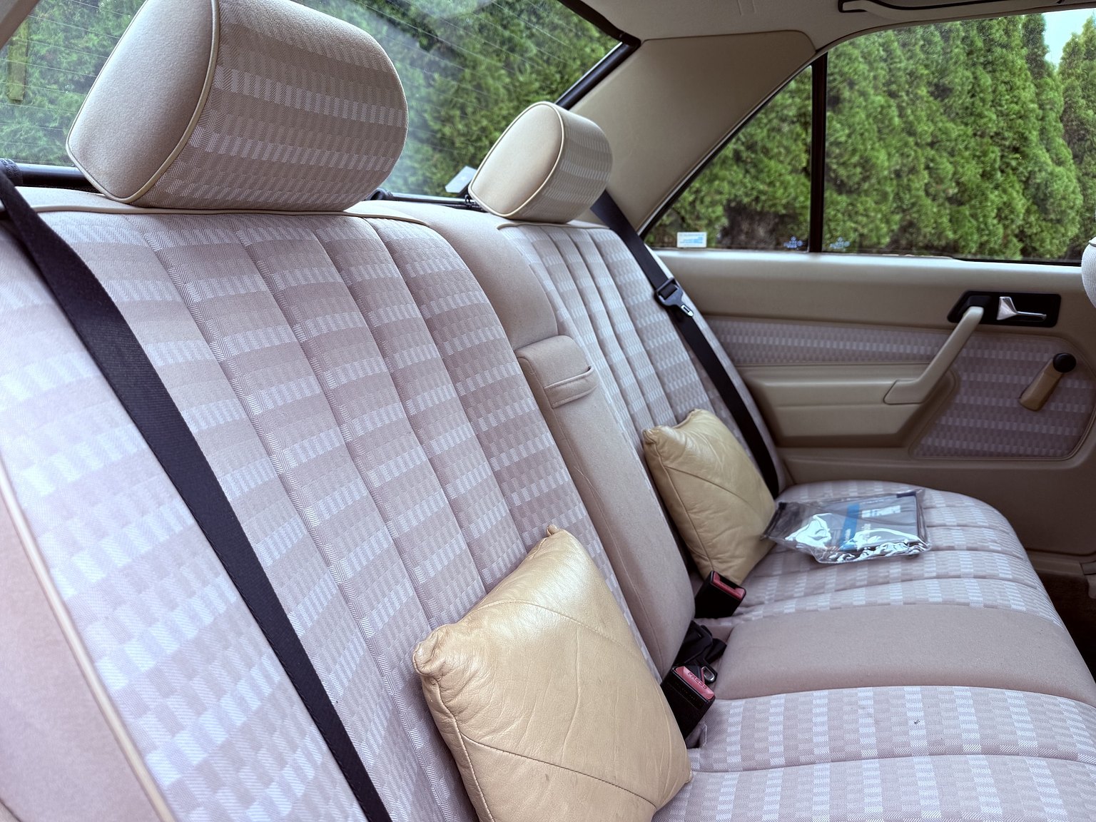 Interiörbild 1989 Mercedes-Benz 190 E