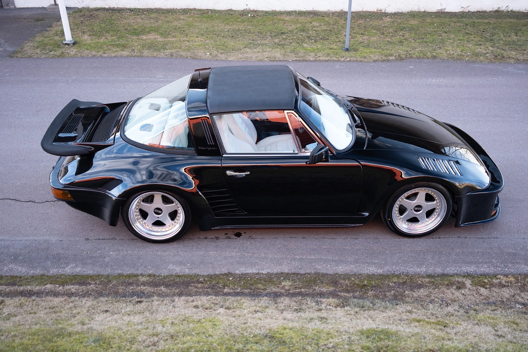 Aussenfoto 1976 Porsche 911 Targa Flachbau - Josef Zirkelbach DP (82)