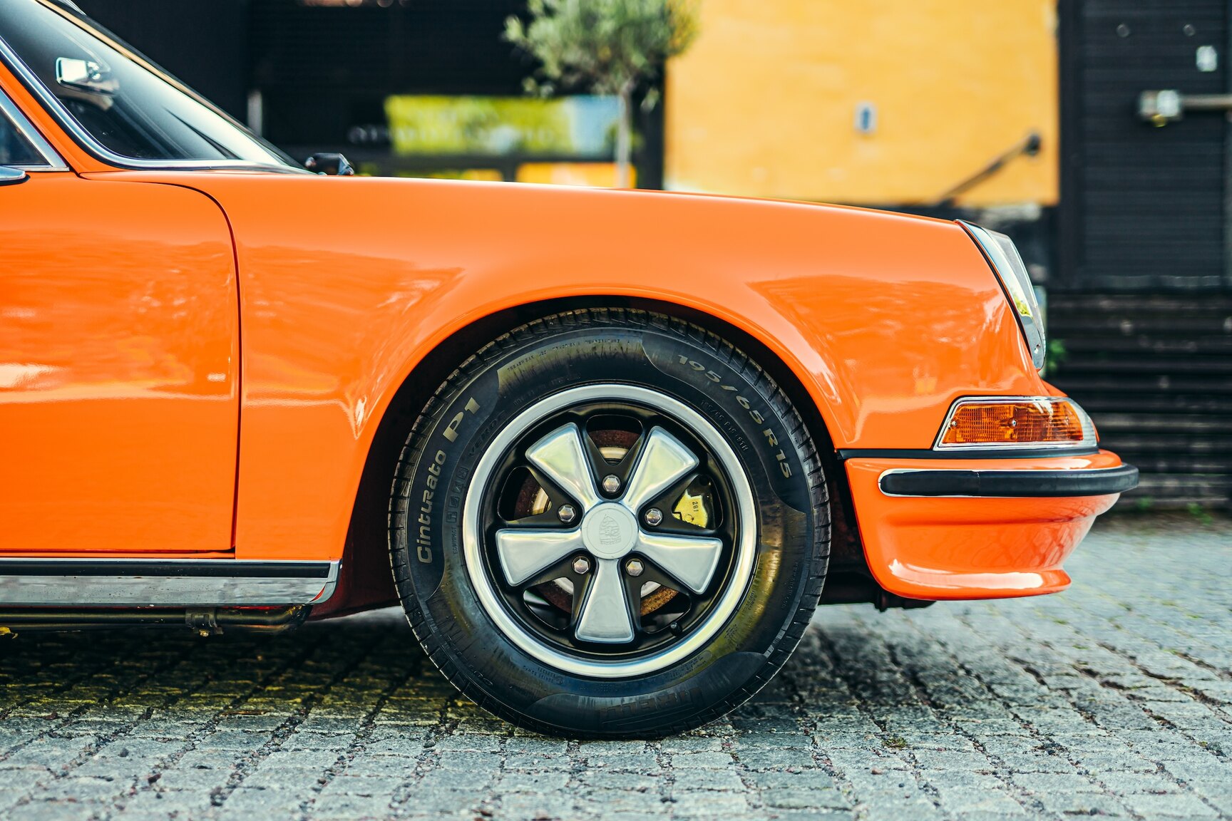 Exteriörbild på 1972 Porsche 911E