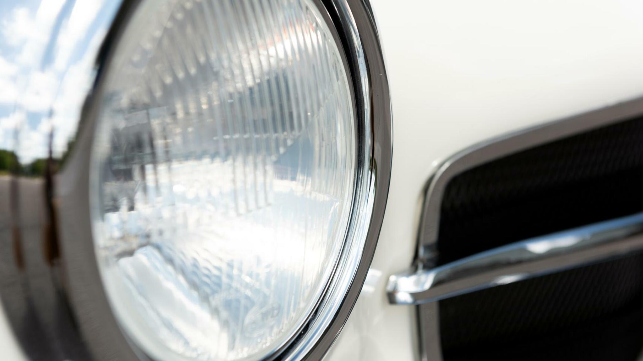 Aussenfoto 1956 Mercedes Benz 190 SL Roadster (36)