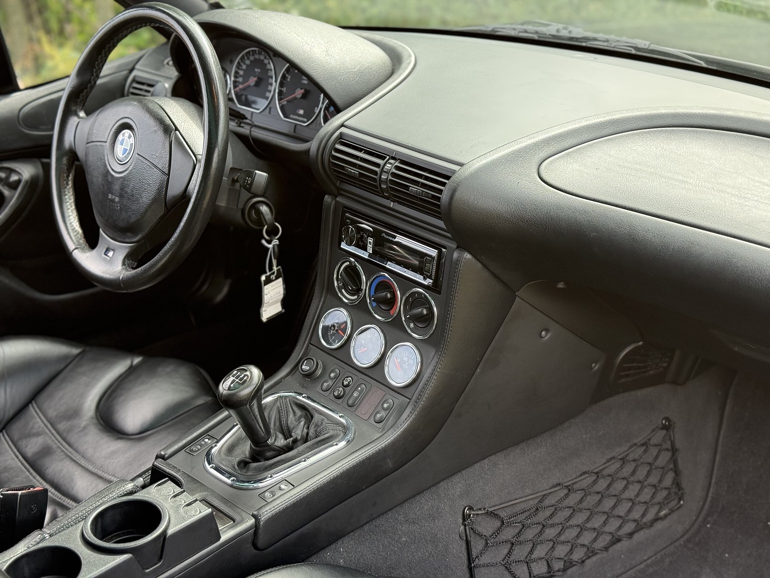 Interior image of 1999 BMW Z3 M Coupé