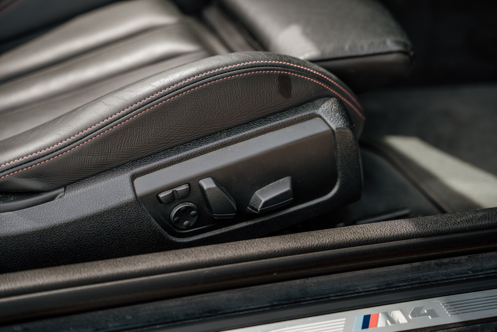 Interiörbild 2015 BMW M4 Cabriolet