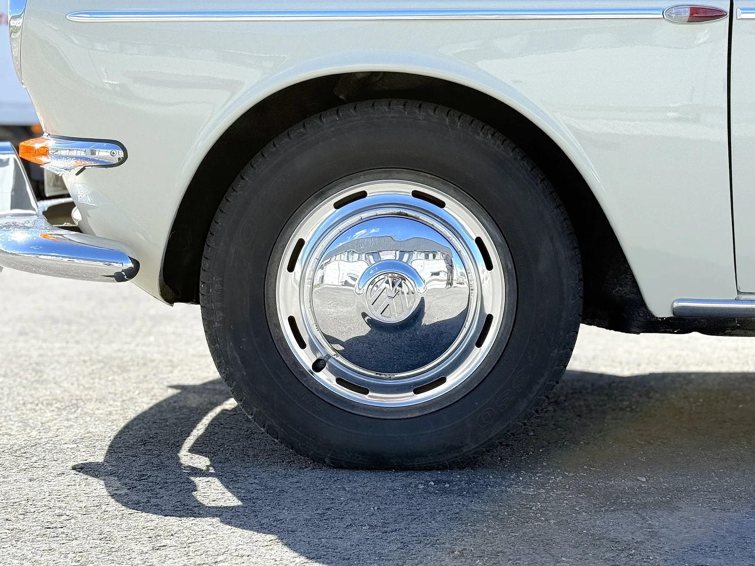 Aussenfoto 1965 Volkswagen 1500 Limousine 311 Notchback (41)