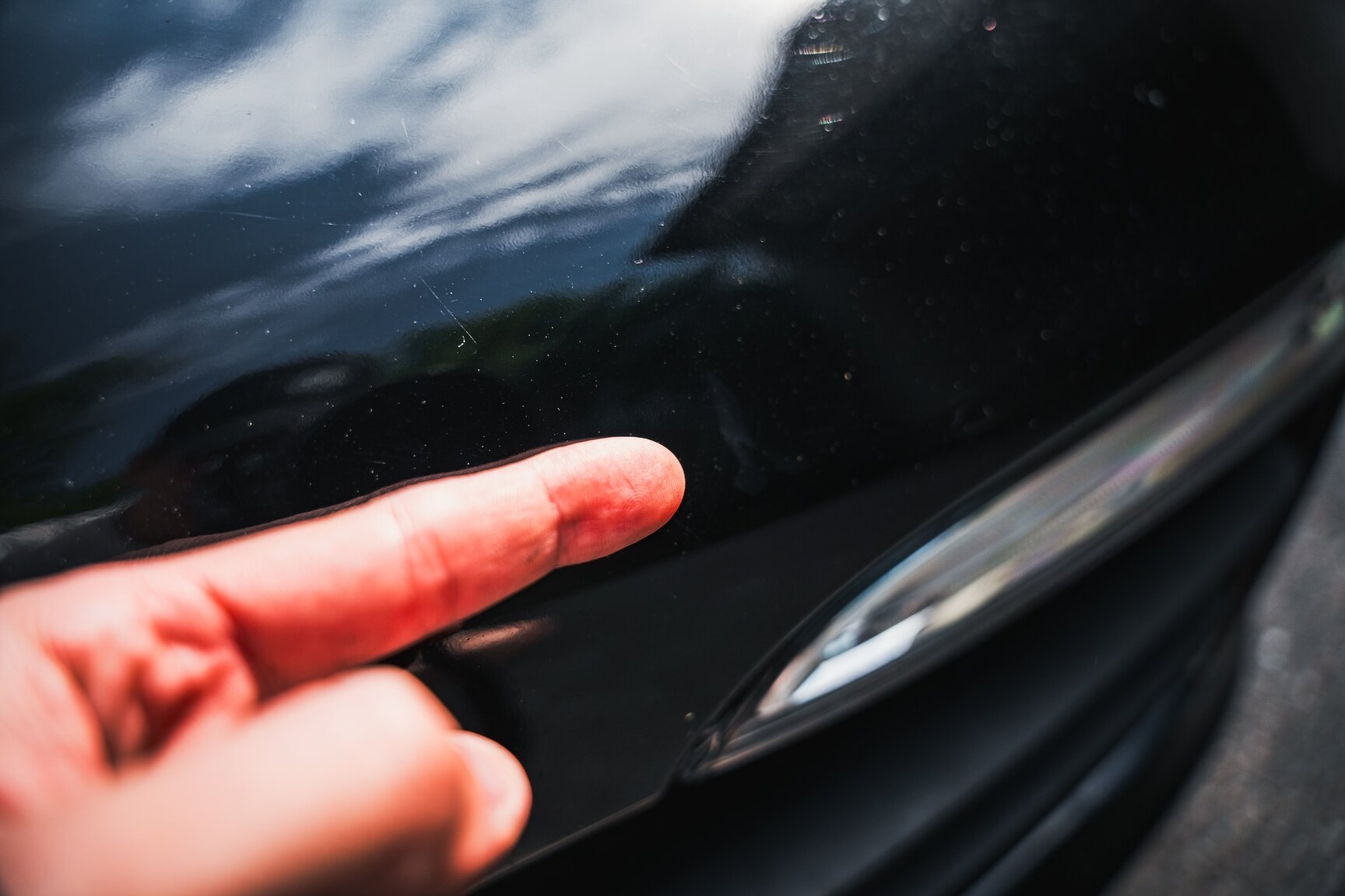 Exterior image of 2013 Porsche Boxster S (57)