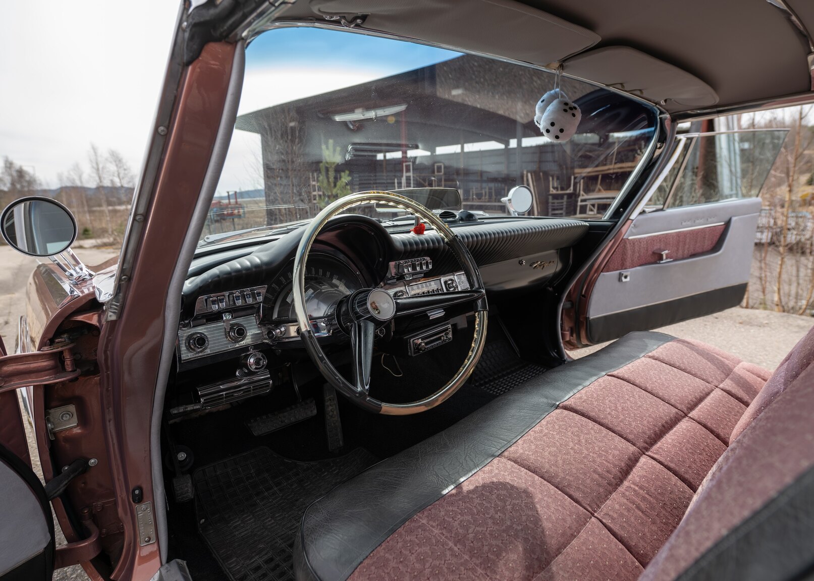 Interiörbild 1961 Chrysler New Yorker Sedan (13)