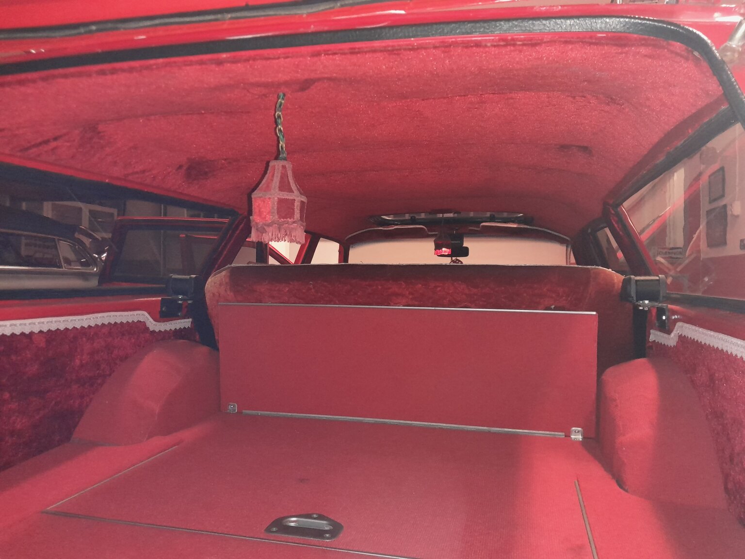 Interiörbild 1968 Volvo 145 Custom