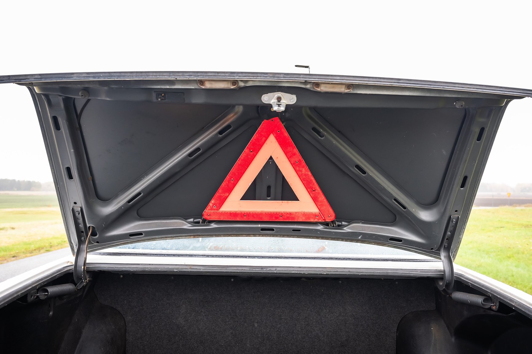 Innenraumfoto von 1985 Mercedes-Benz 200 Automatic