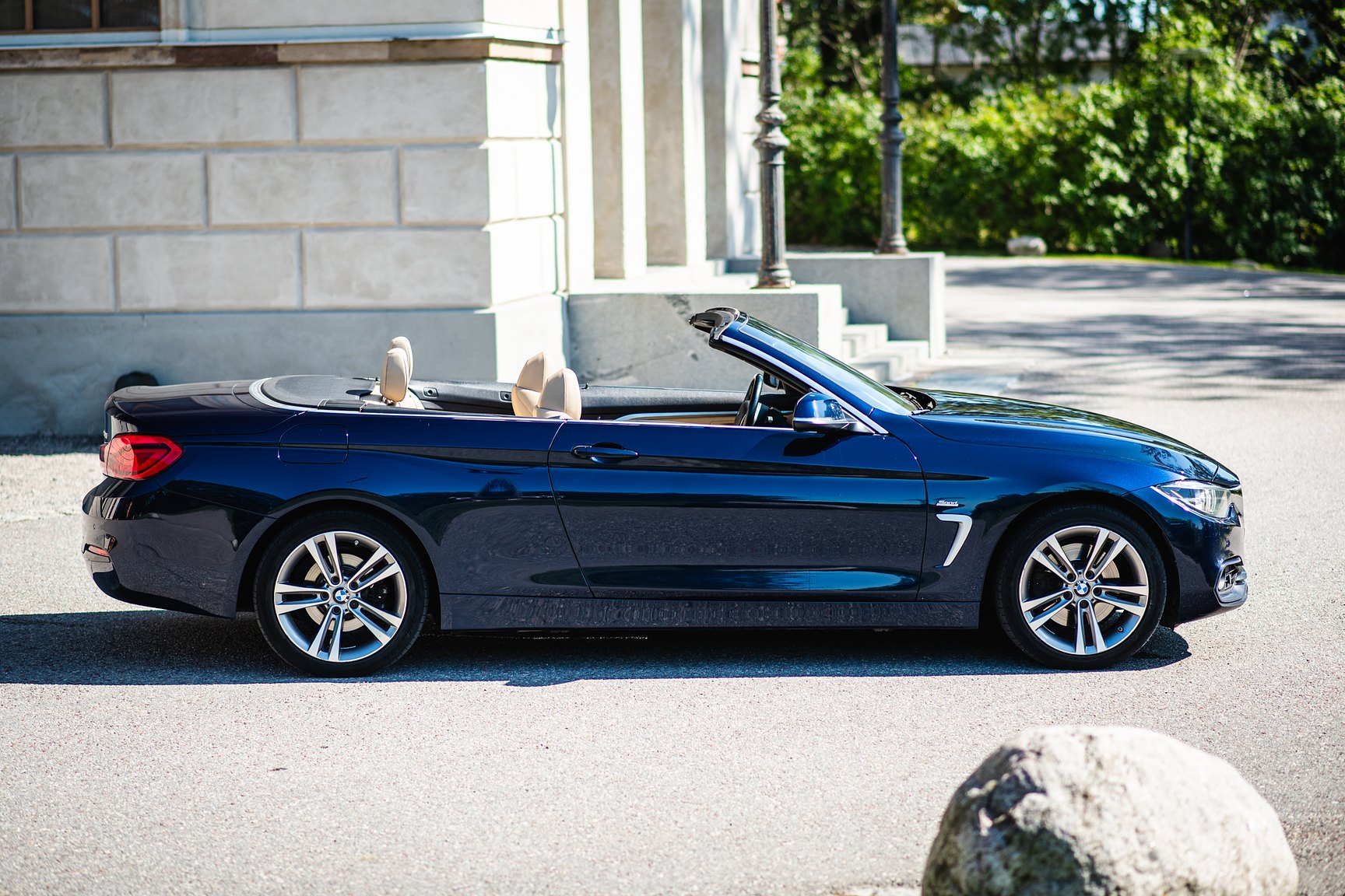 Exterior image of 2018 BMW 430i xDrive Convertible