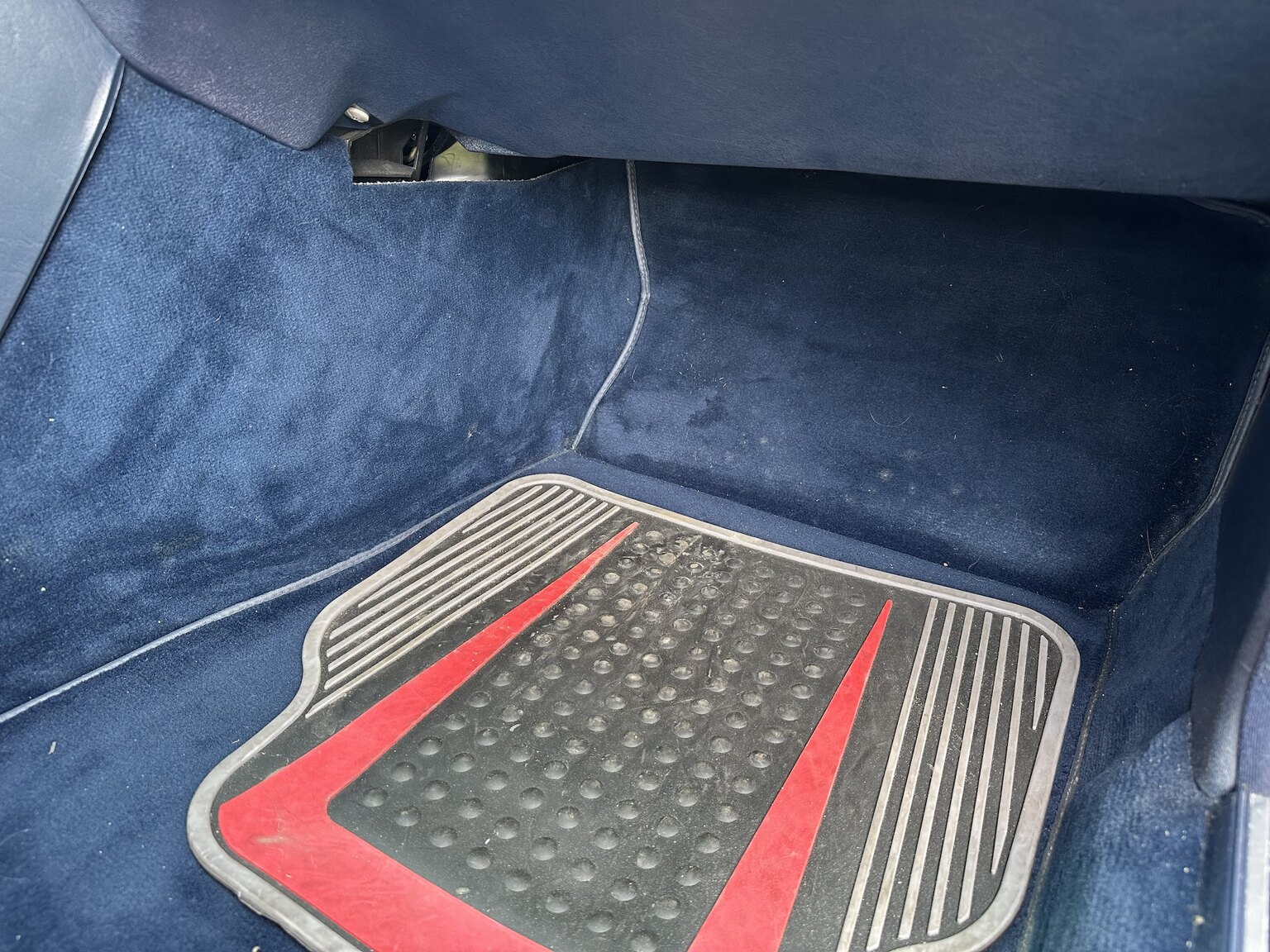 Interiörbild 1984 Mercedes-Benz 230 CE
