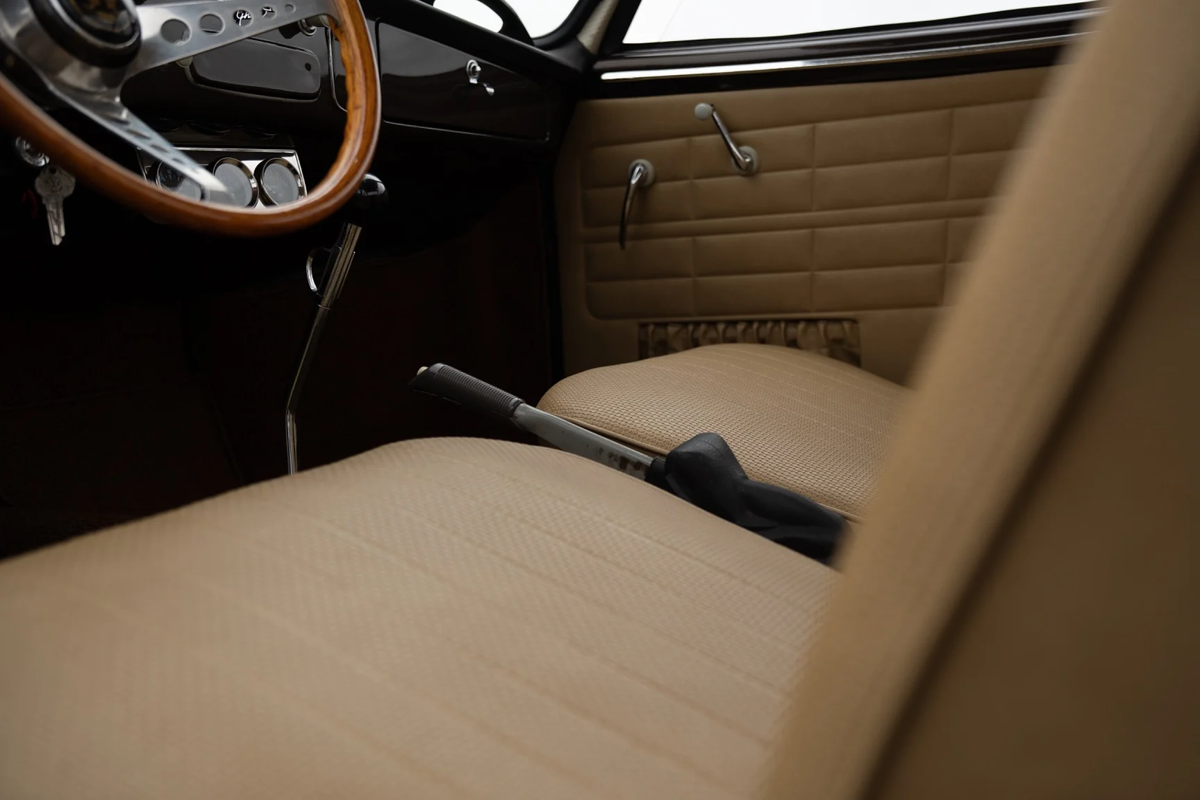 Innenraumfoto von 1962 Volkswagen 1200 Karmann Coupe (8)