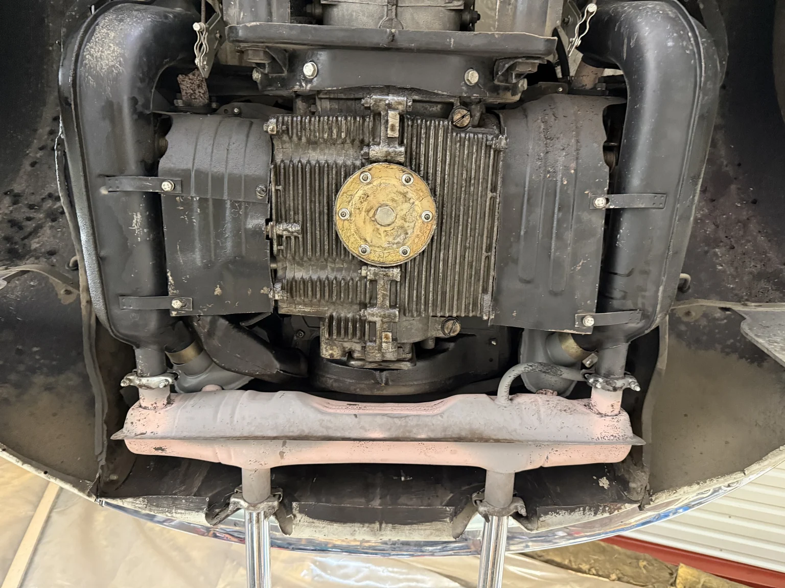 Image of 1972 Volkswagen 1302 S Cabriolet mechanics (24)