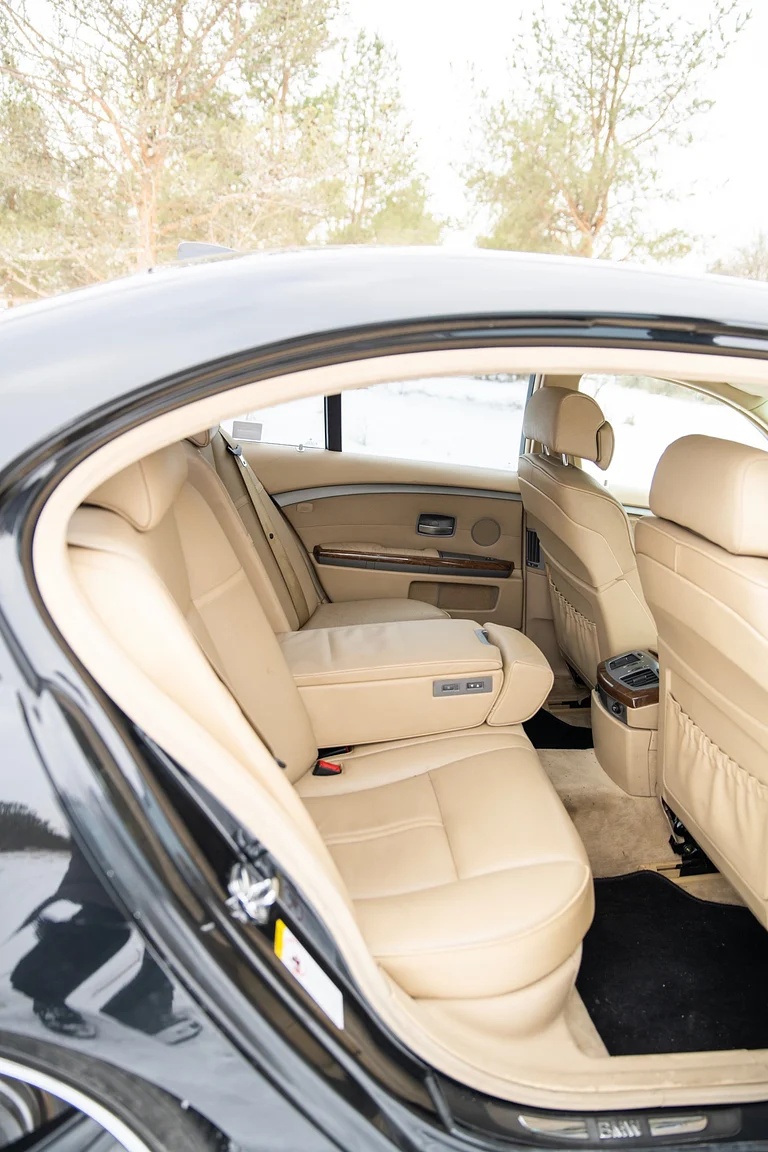 Innenraumfoto von 2002 BMW  745 iA (30)