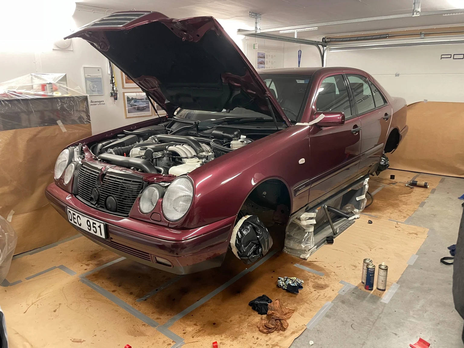 Image of 1997 Mercedes-Benz E 290 TD (1) miscellaneous