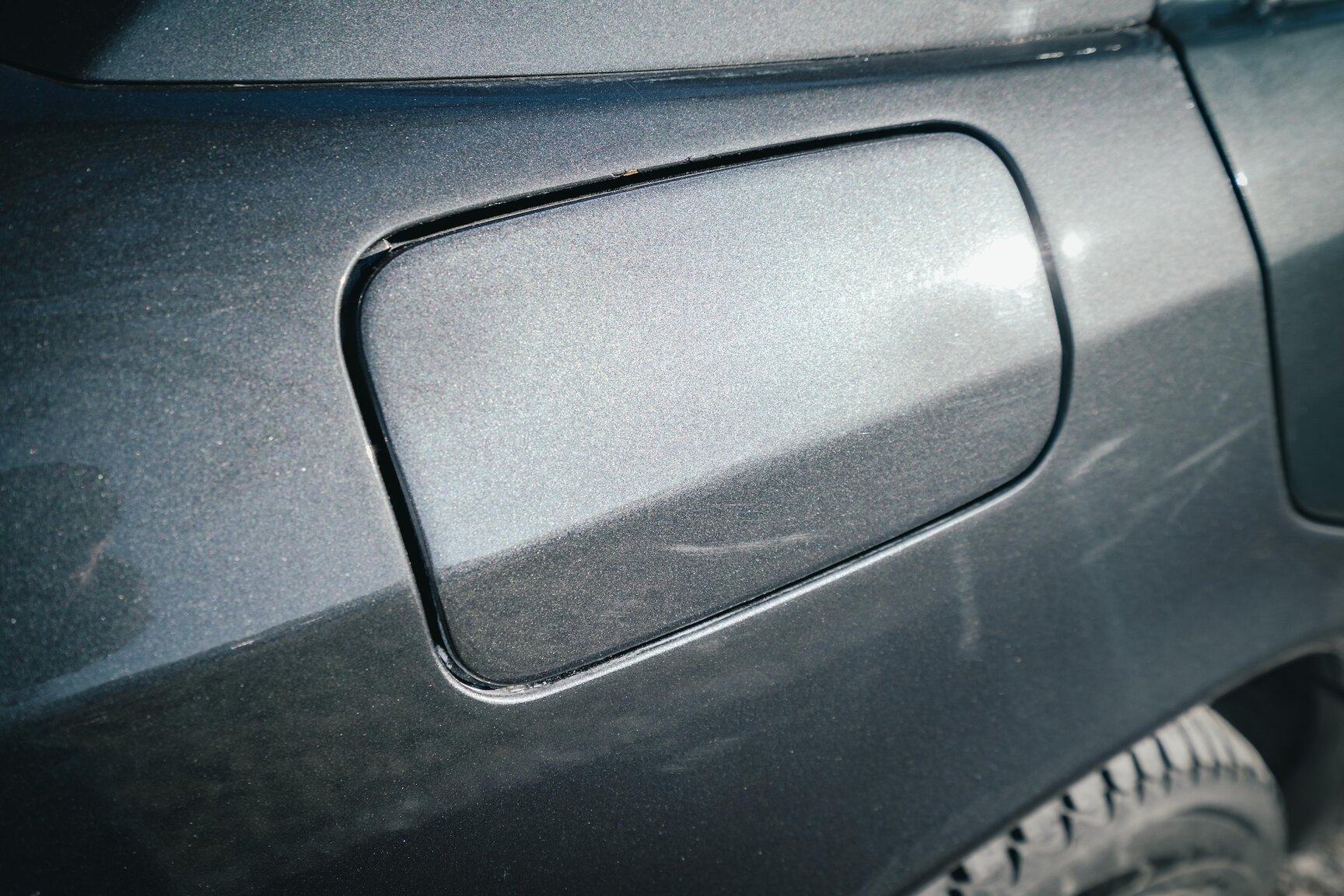 Exterior image of 1991 Mercedes-Benz 300E-24 (13)