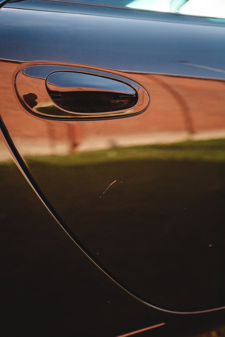 Exterior image of 1998 Porsche 996 Carrera 