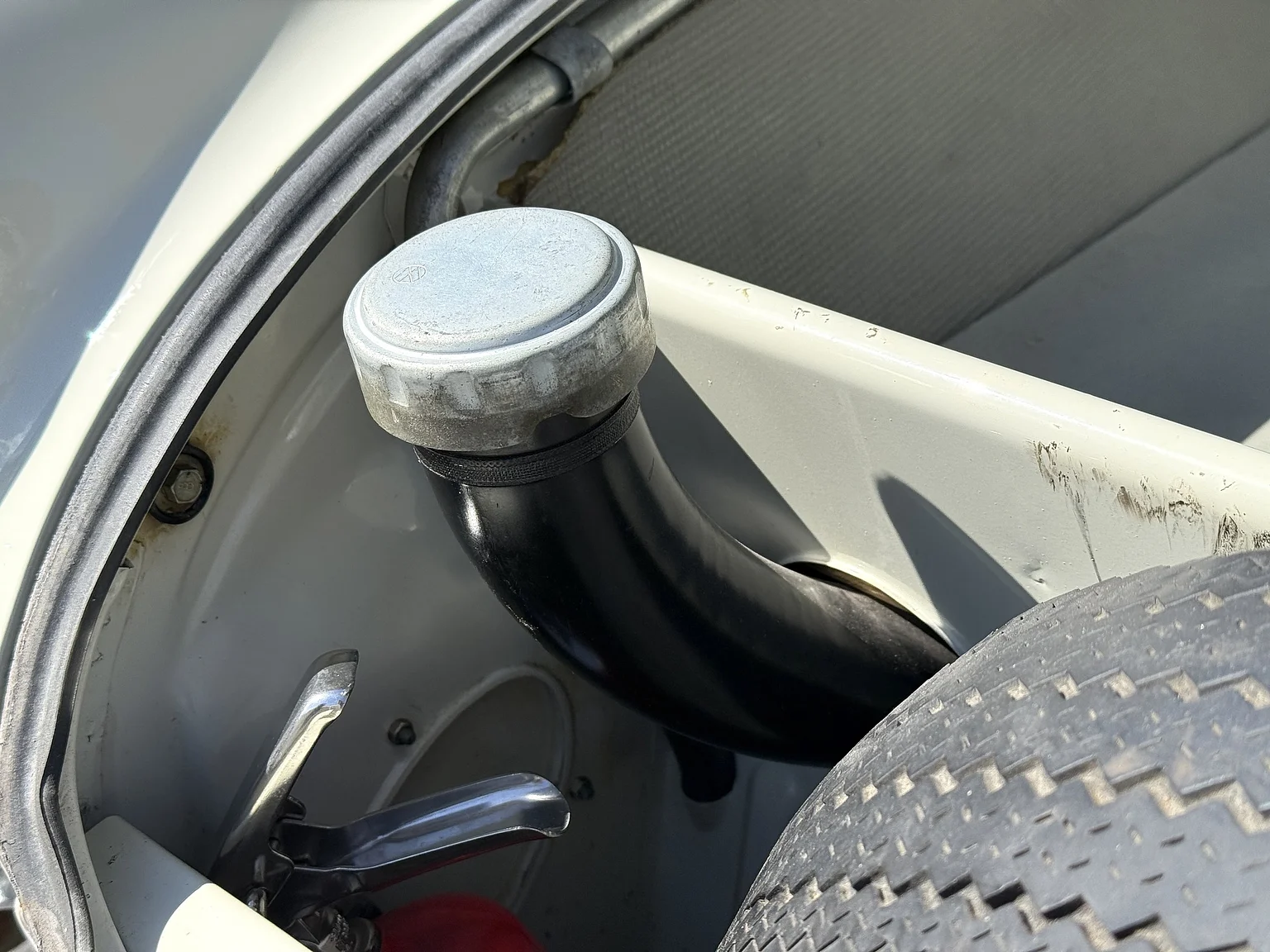 Image of 1965 Volkswagen 1500 Limousine 311 Notchback mechanics (27)
