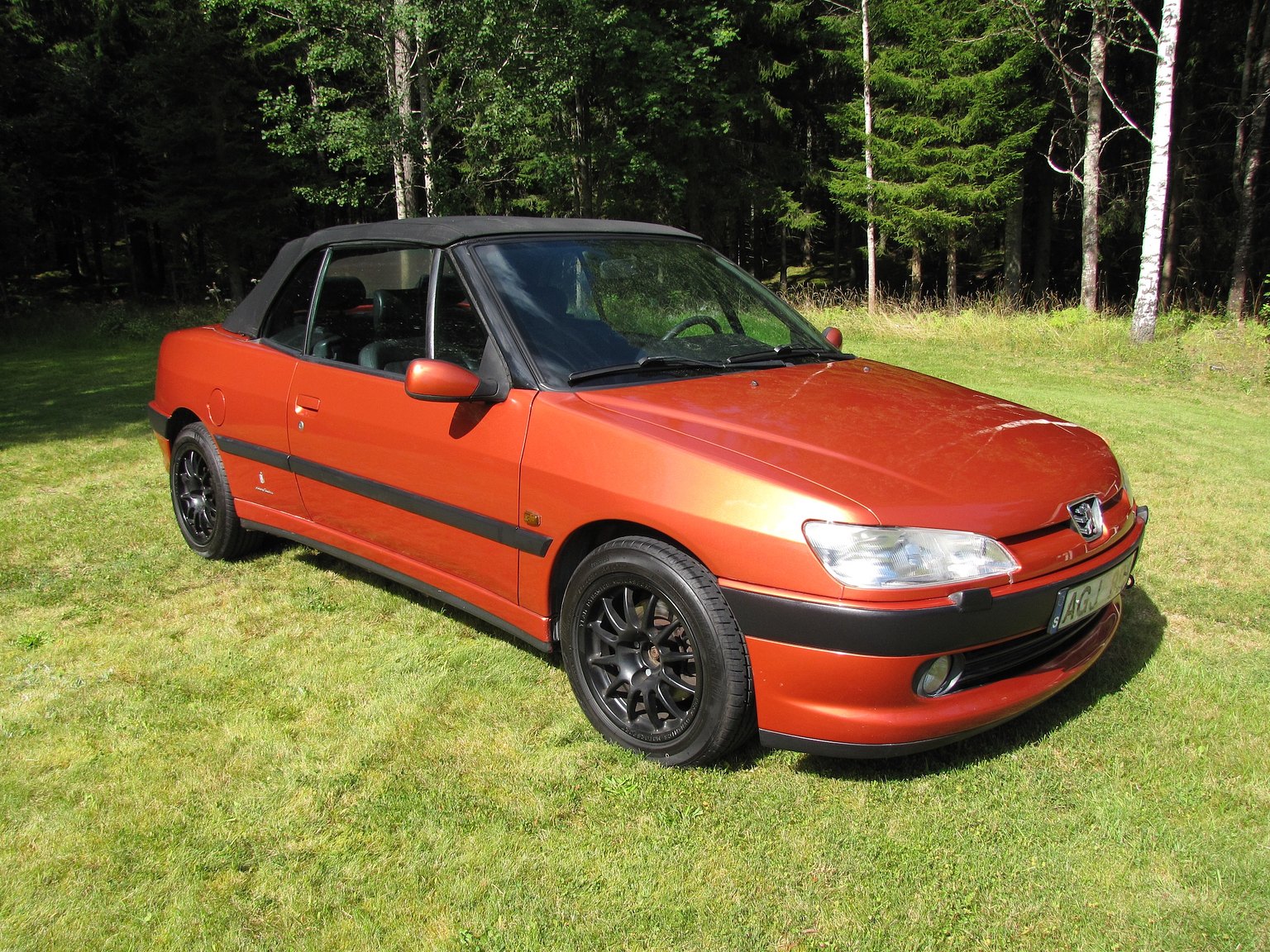 Exterior image of 1999 Peugeot 306 Cabriolet 2.0 Manuell