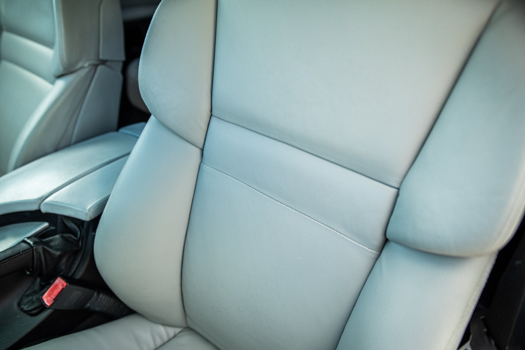 Interior image of 2006 BMW E60 M5