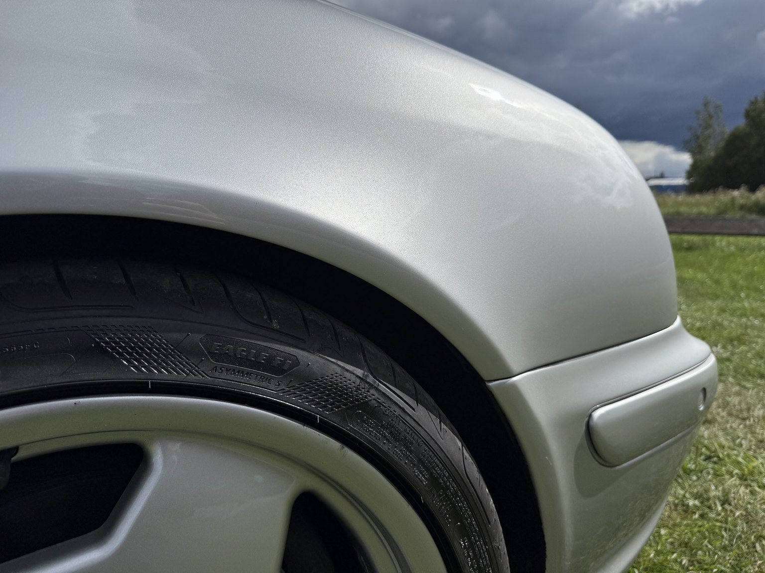 Exterior image of 2000 Mercedes-Benz CLK 55 AMG Coupé