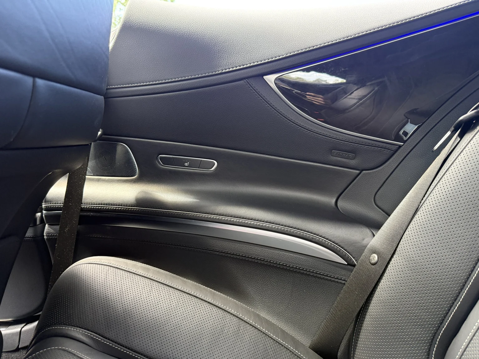 Innenraumfoto von 2016 Mercedes-Benz S 63 AMG 4MATIC (49)